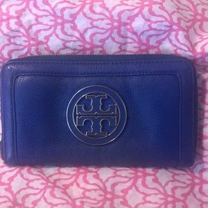 Tory Burch wallet
